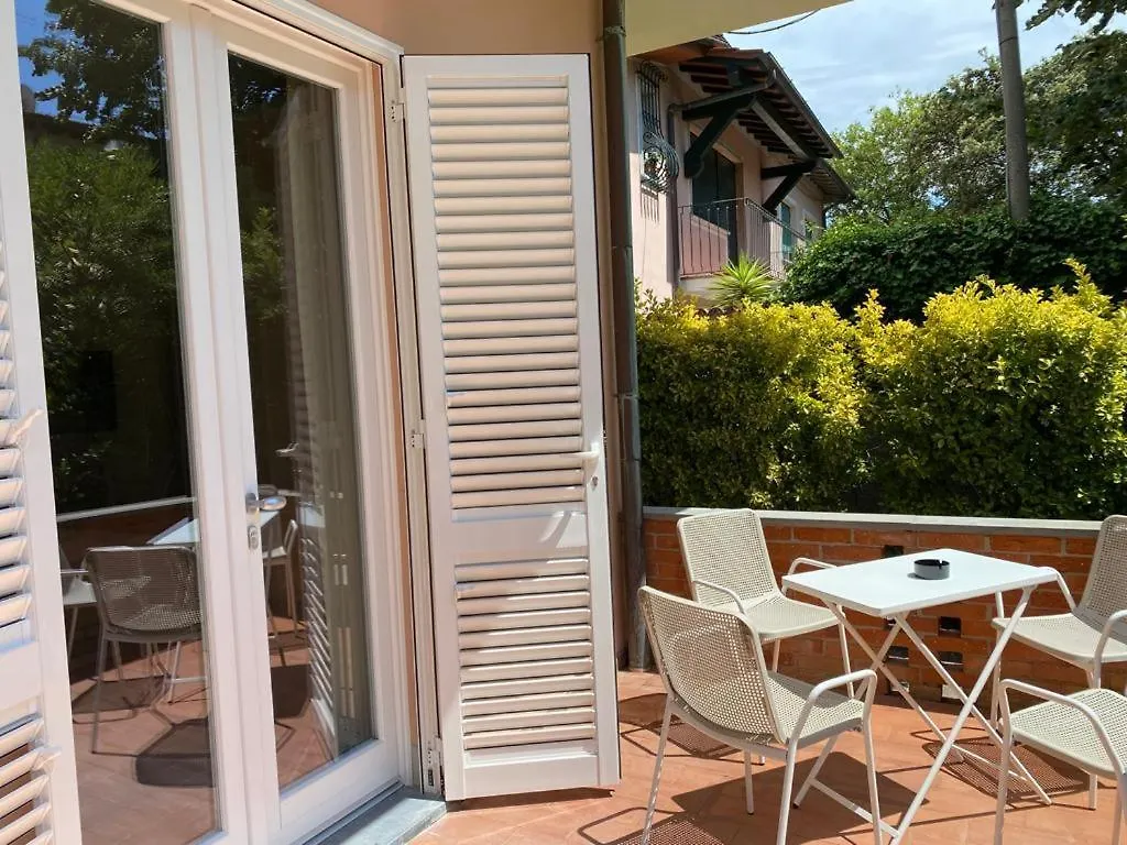Hotel Raffaelli Villa Angela 马尔米堡