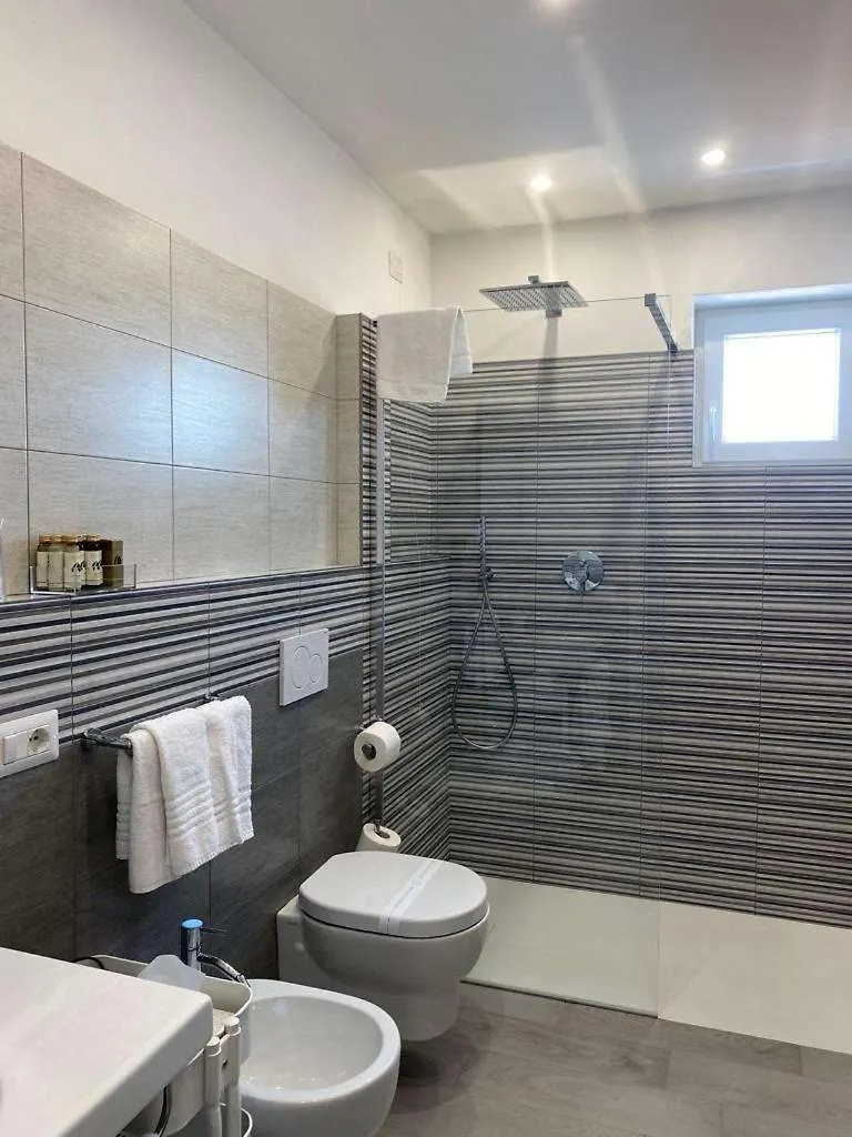 Hotel Raffaelli Villa Angela 马尔米堡