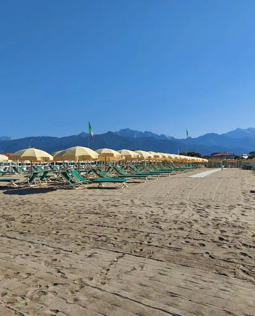 Hotel Raffaelli Villa Angela 马尔米堡 3*,