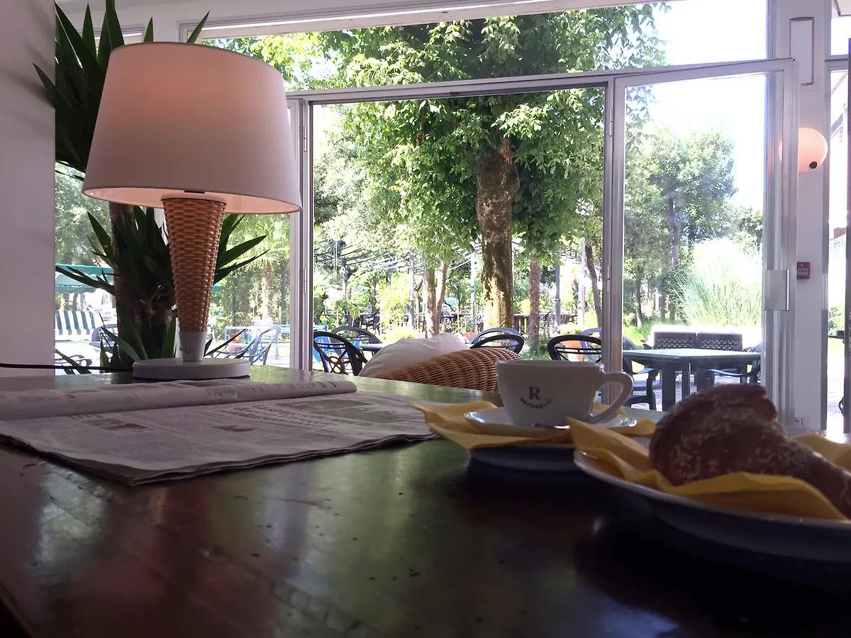 Hotel Raffaelli Villa Angela 马尔米堡