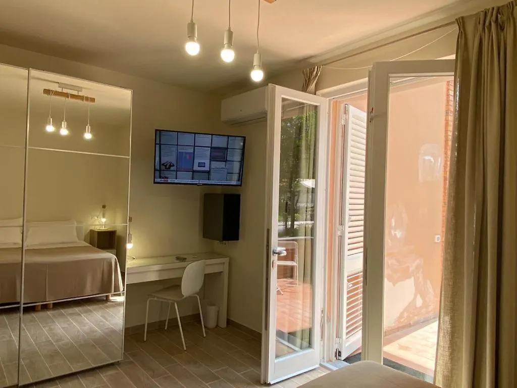 ***  Hotel Raffaelli Villa Angela Forte dei Marmi Italy